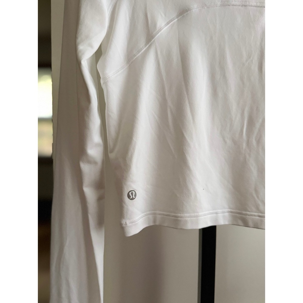 Lululemon It's Rulu Cropped Half Zip - Size Small - White - Picture 8 of 8